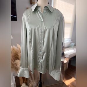 BNWT Escada Light Green Silk Blouse Great Gift